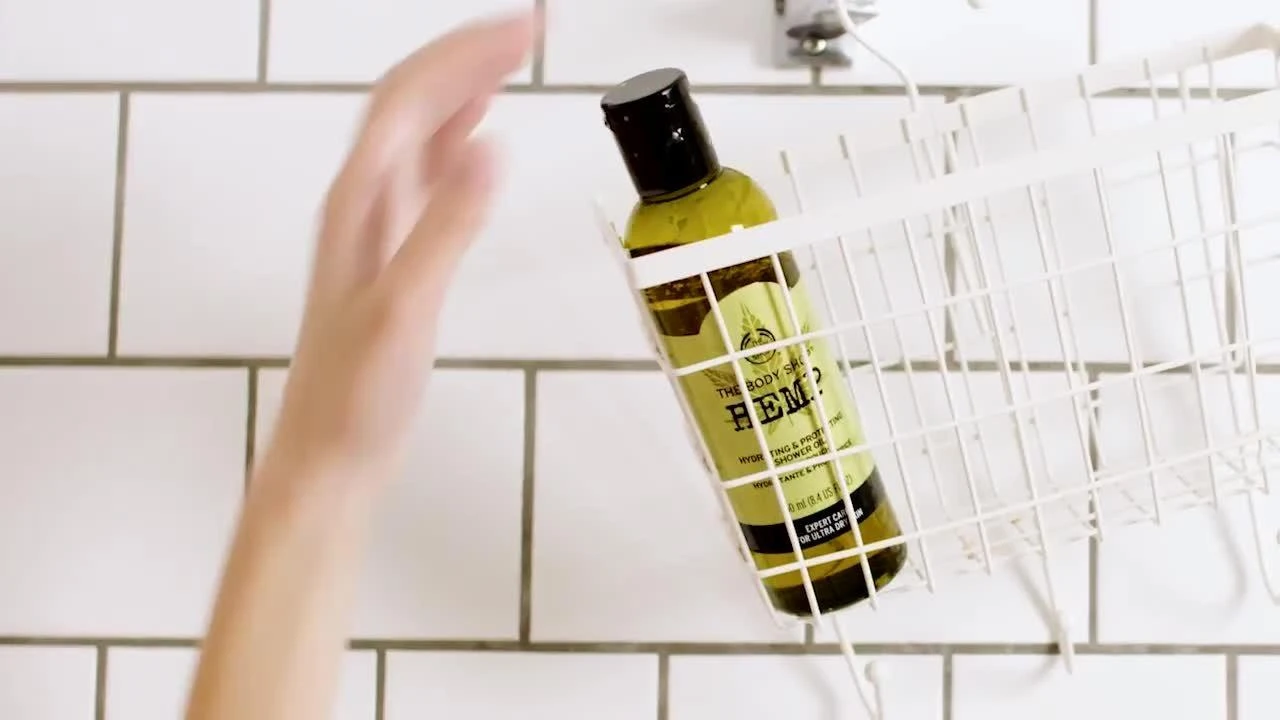 The Body Shop Hemp Hydrating & Protecting Shower Oil 2 The Body Shop Hemp Hydrating & Protecting Shower Oil - Image 2