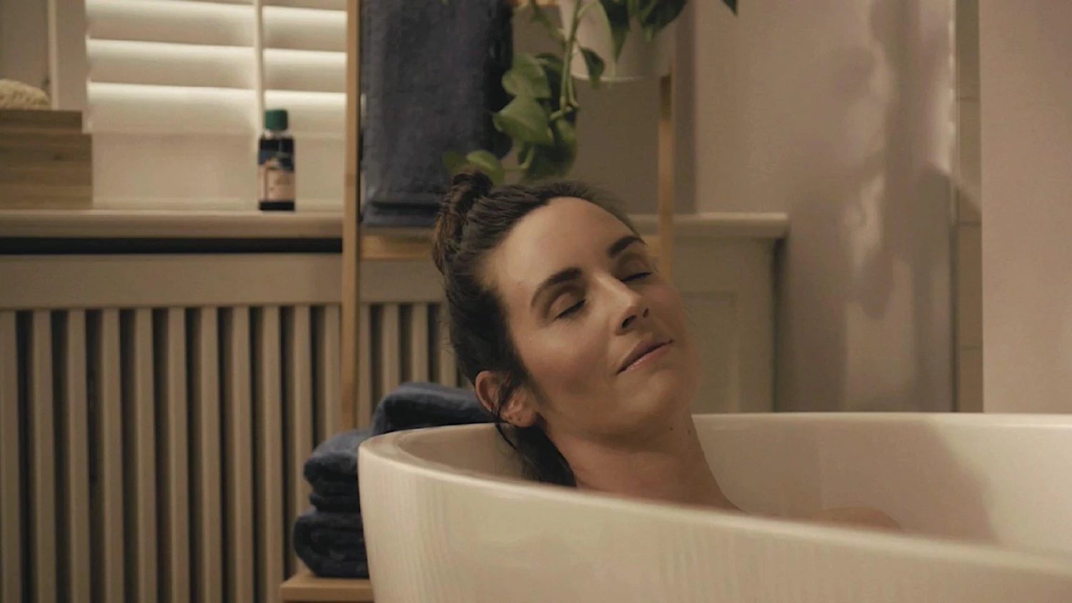 Good Night Swiss Stone Pine & Balsam Torchwood Mineral Bath Salt Soak 3 Good Night Swiss Stone Pine & Balsam Torchwood Mineral Bath Salt Soak - Image 3