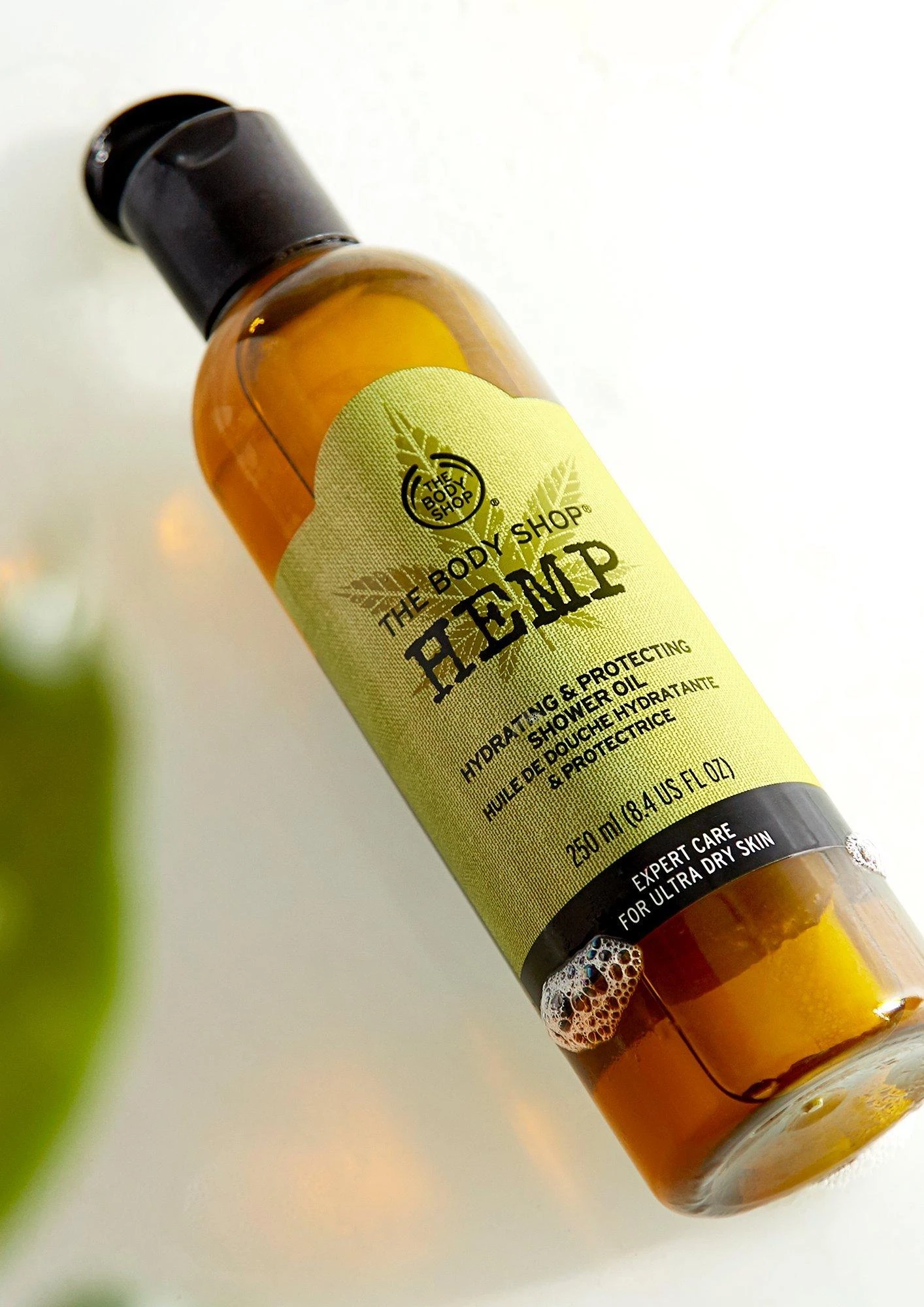 The Body Shop Hemp Hydrating & Protecting Shower Oil 3 The Body Shop Hemp Hydrating & Protecting Shower Oil - Image 3