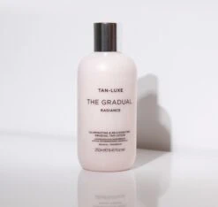 TAN-LUXE THE GRADUAL RADIANCE - Illuminating & Rejuvenating Gradual Tanning Lotion -Cheap Beaunisa Store 2579903 alt02
