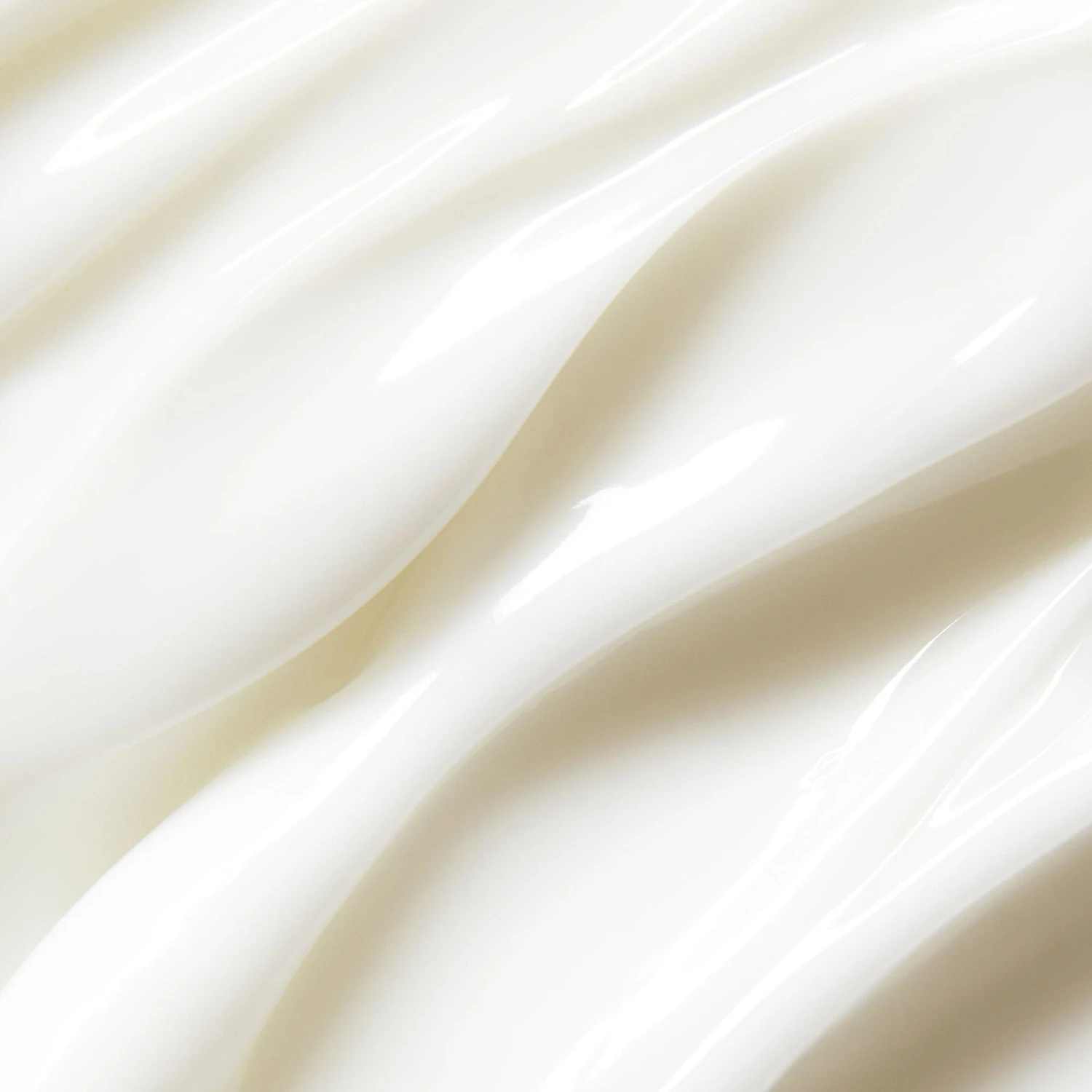 St. Tropez Gradual Tan Classic Daily Firming Lotion 3 St. Tropez Gradual Tan Classic Daily Firming Lotion - Image 3