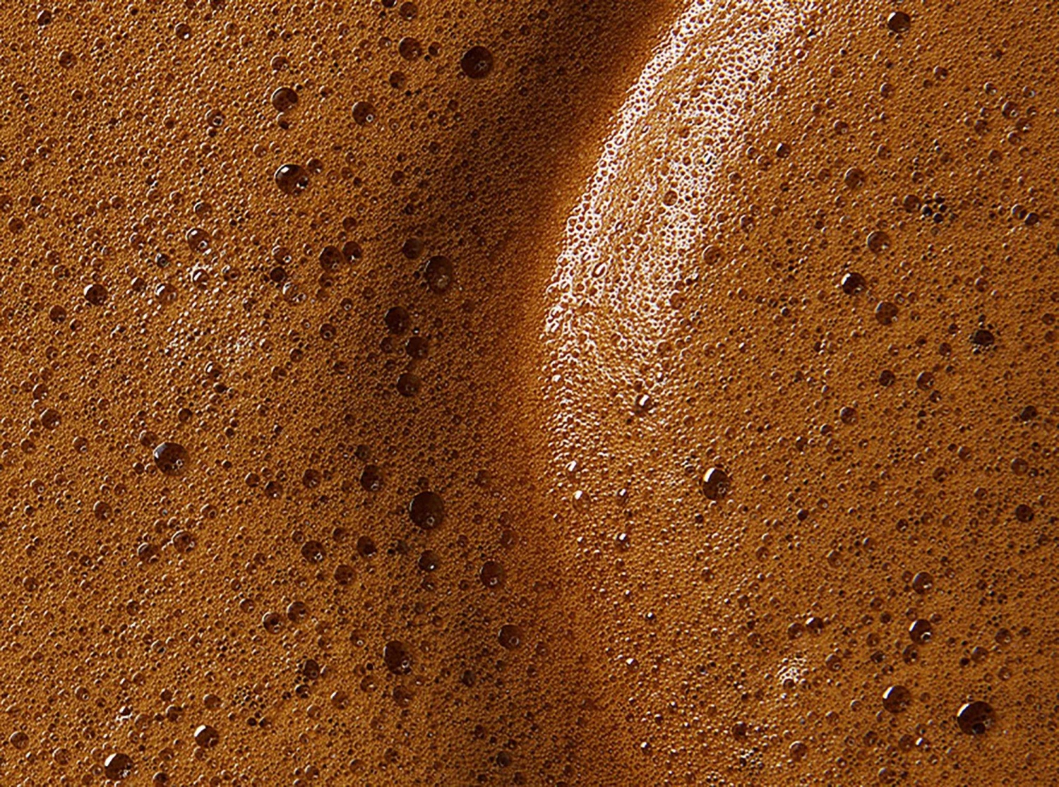 St. Tropez Self Tan Berry Sorbet Mousse 2 St. Tropez Self Tan Berry Sorbet Mousse - Image 2