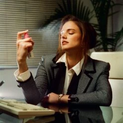 VACATION Super Spritz SPF50 Face Mist -Cheap Beaunisa Store 2606383 alt04