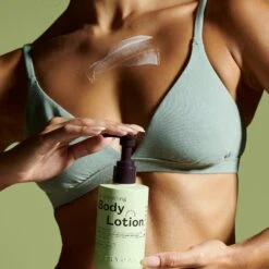 Everyday Brightening Body Lotion 8 Everyday Brightening Body Lotion -Cheap Beaunisa Store 2612723 alt03