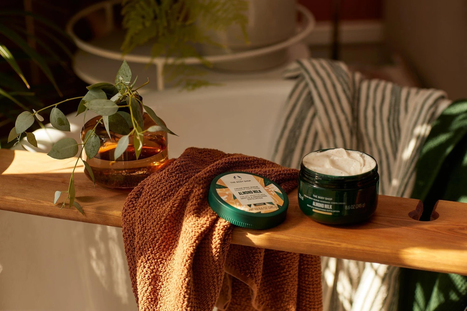 The Body Shop Almond Milk Cream Body Scrub 1 The Body Shop Almond Milk Cream Body Scrub